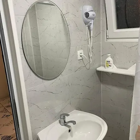 Pače Motel *