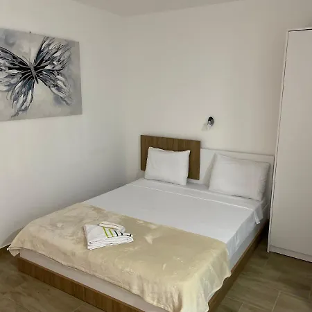 Pače Motel *