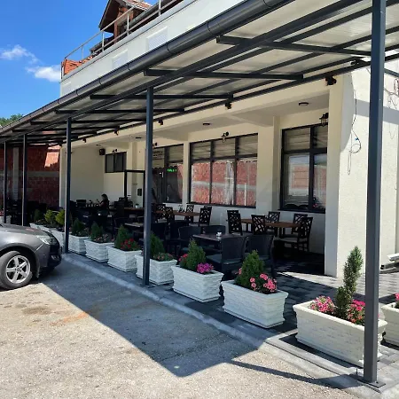 Motel Pače *